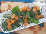 //sunayanagupta.com/recipeimages/138X184/Cherry Tomato & Baby Spinach Salad Recipe