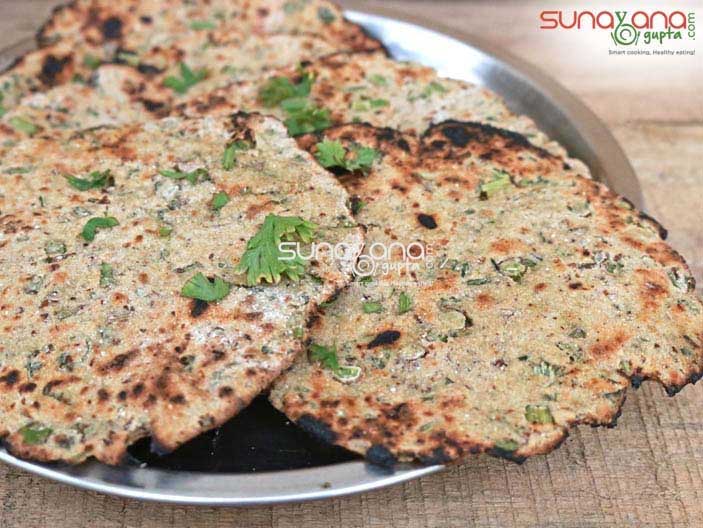 Bhakri-recipe-jowar-roti-3