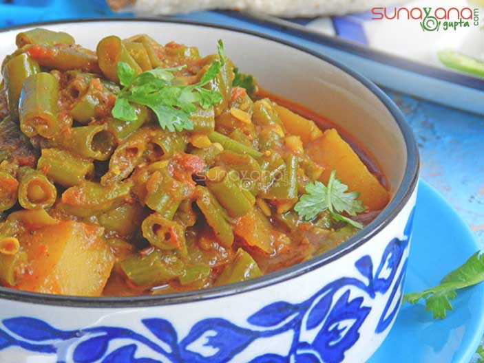 french-beans-and-potato-curry-recipe-635
