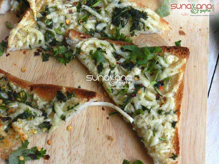 Chilli-Spinach-Cheese-Toast-3