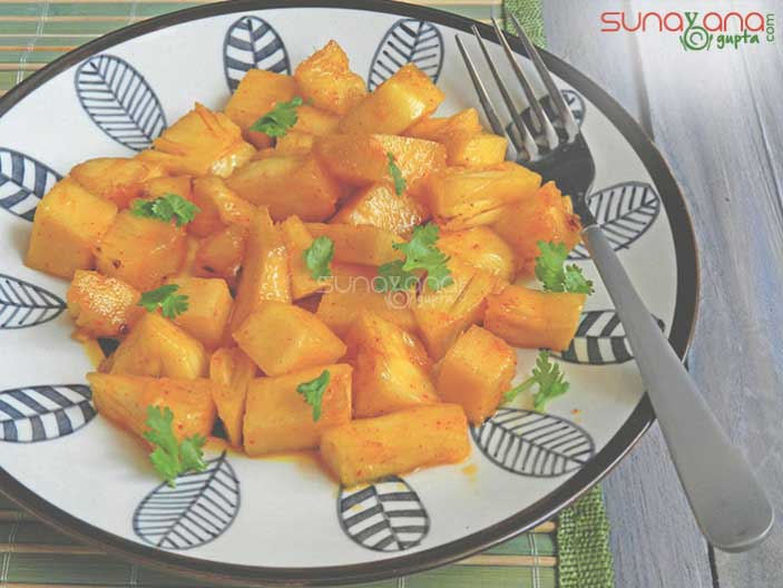 sweet-n-sour-summer-pineapple-salad-recipe-with-honey-lime-dressing-332